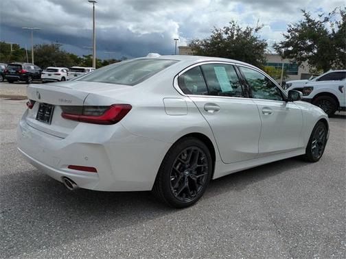 2025 BMW 330 i