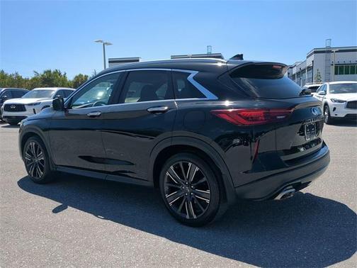 2022 INFINITI QX50 LUXE