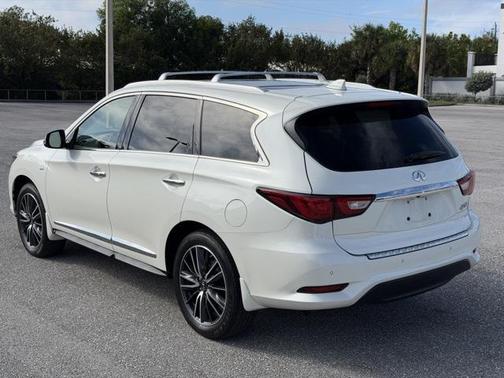 2017 INFINITI QX60 Base