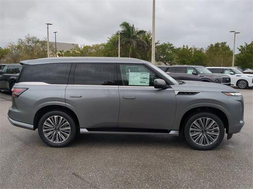 2025 INFINITI QX80 SENSORY AWD