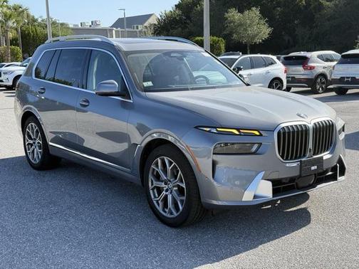 2025 BMW X7 xDrive40i