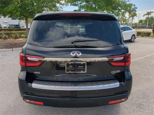 2023 INFINITI QX80 Sensory
