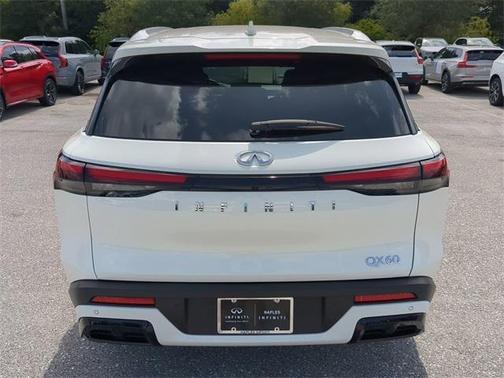 2024 INFINITI QX60 Luxe