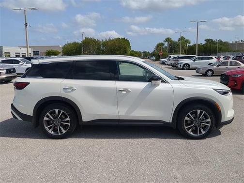 2024 INFINITI QX60 Luxe