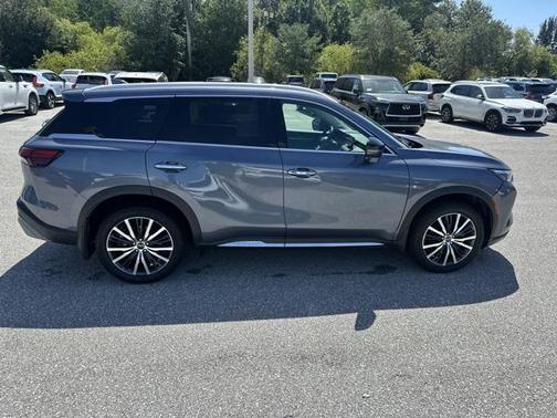 2023 INFINITI QX60 SENSORY