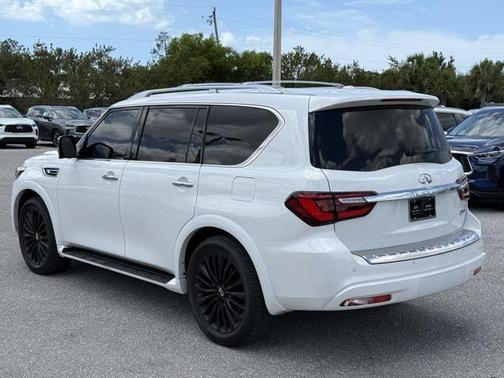 2022 INFINITI QX80 SENSORY