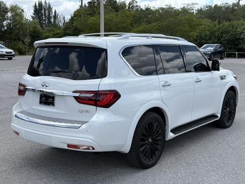 2022 INFINITI QX80 SENSORY