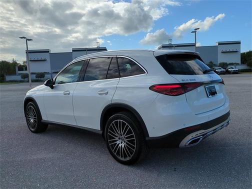 2025 Mercedes-Benz GLC 300 Base