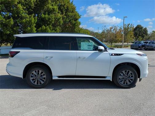 2026 INFINITI QX80 PURE AWD