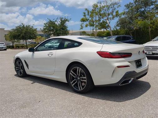 2024 BMW 840 i