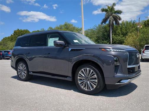 2025 INFINITI QX80 Luxe
