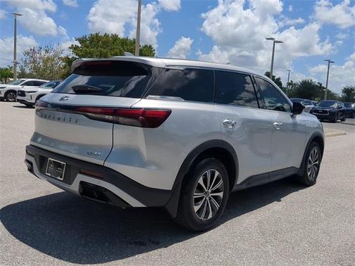 2022 INFINITI QX60 Pure