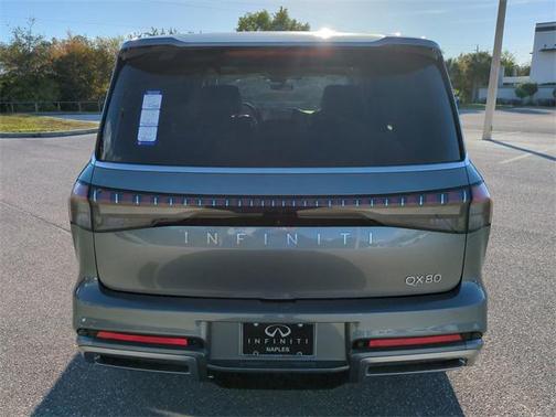 2026 INFINITI QX80 Luxe