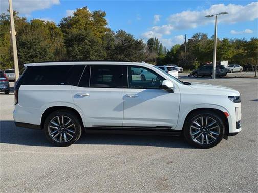 2024 Cadillac Escalade Sport