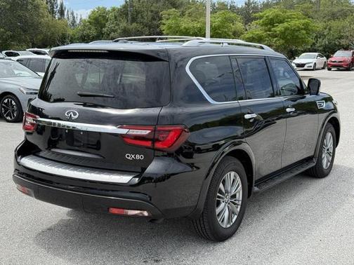2021 INFINITI QX80 Luxe