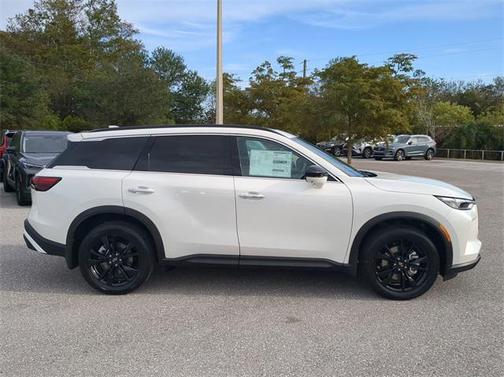 2025 INFINITI QX60 Luxe