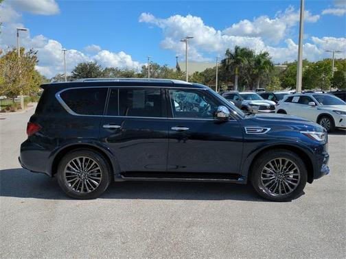 2023 INFINITI QX80 SENSORY AWD