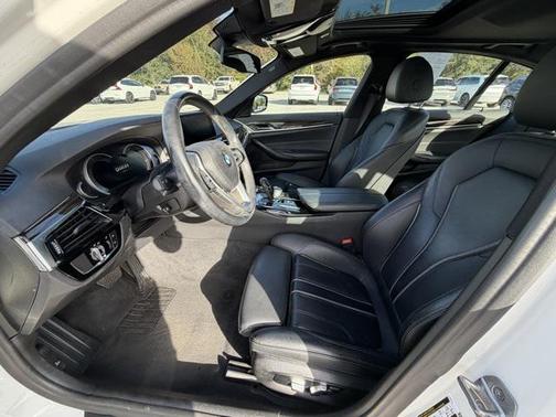 2019 BMW 530 530i