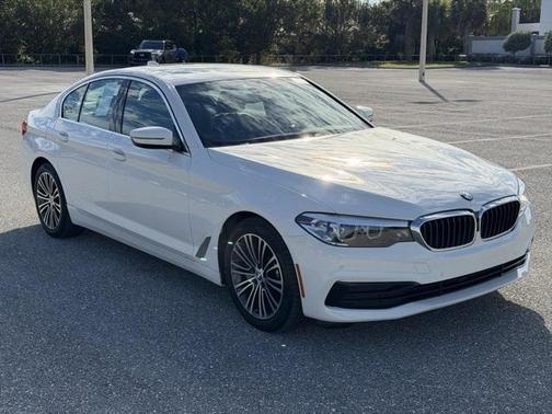 2019 BMW 530 530i