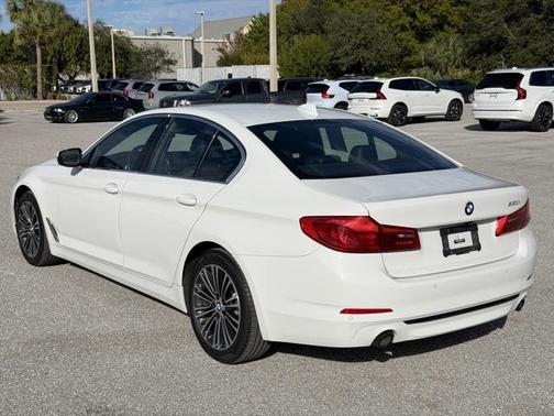 2019 BMW 530 530i