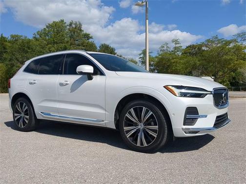 2022 Volvo XC60 B5 Inscription