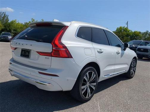 2022 Volvo XC60 B5 Inscription