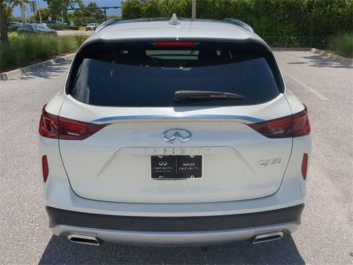 2022 INFINITI QX50 ESSENTIAL