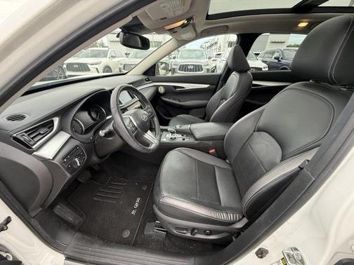 2022 INFINITI QX50 ESSENTIAL