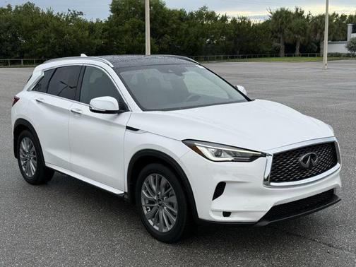 2023 INFINITI QX50 LUXE