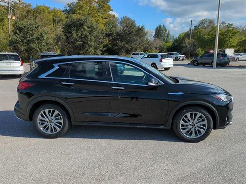 2024 INFINITI QX50 LUXE AWD