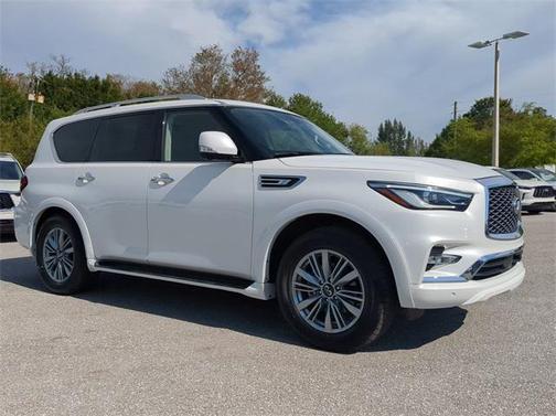 2024 INFINITI QX80 Luxe
