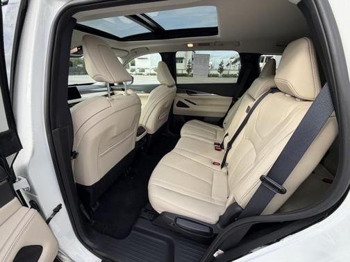 2024 INFINITI QX60 Luxe