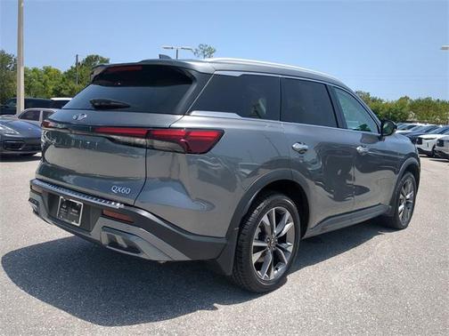 2022 INFINITI QX60 Luxe