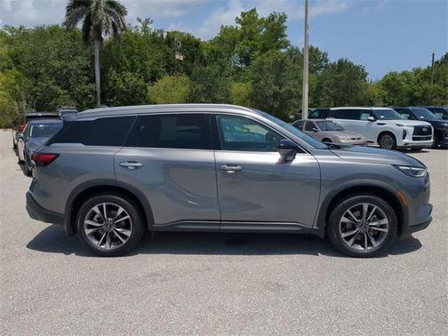 2022 INFINITI QX60 Luxe