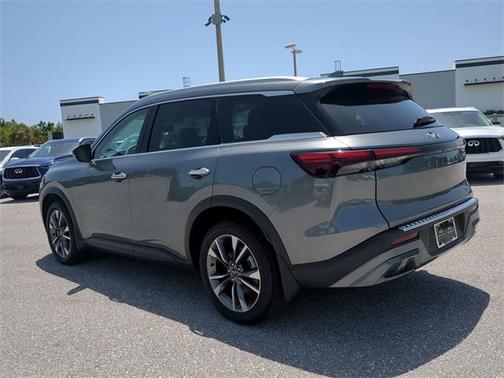 2022 INFINITI QX60 Luxe