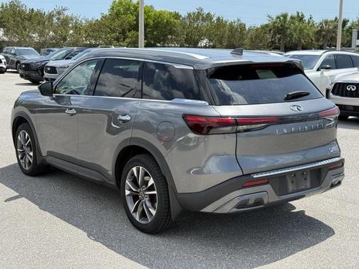 2022 INFINITI QX60 Luxe
