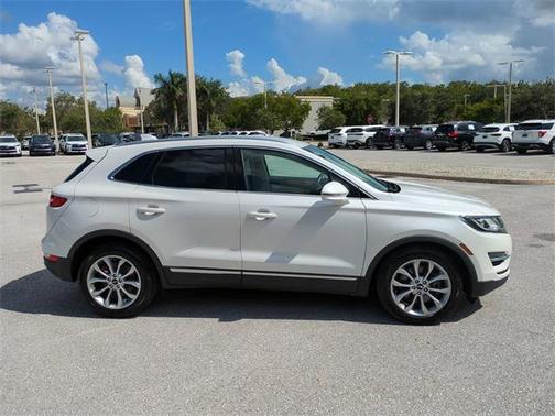 2016 Lincoln MKC Select