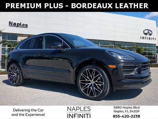 2022 Porsche Macan Base