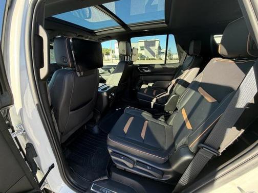 2023 GMC Yukon 4WD AT4