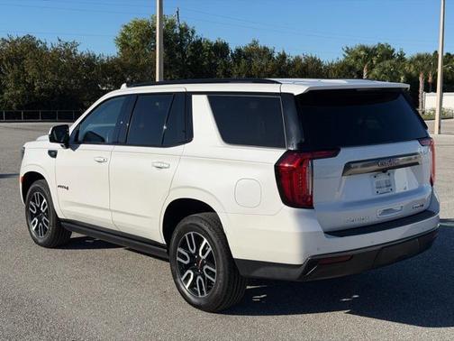 2023 GMC Yukon 4WD AT4