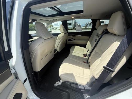 2024 INFINITI QX60 Luxe