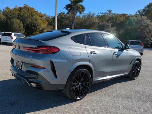 2025 BMW X6 xDrive40i