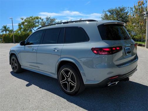 2025 Mercedes-Benz GLS 450 4MATIC