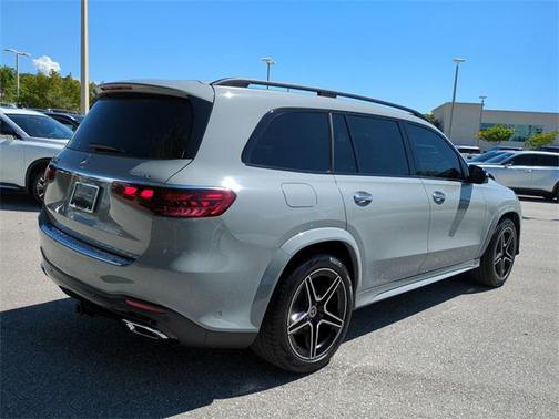2025 Mercedes-Benz GLS 450 4MATIC