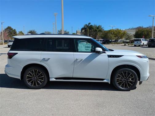 2026 INFINITI QX80 AUTOGRAPH AWD