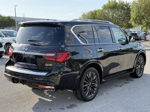 2023 INFINITI QX80 Sensory