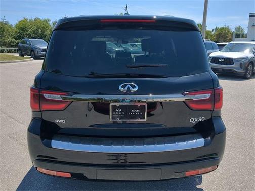 2023 INFINITI QX80 Sensory