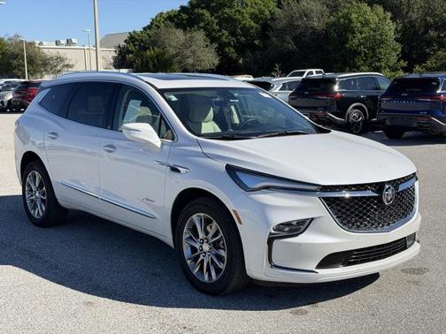 2022 Buick Enclave FWD Avenir