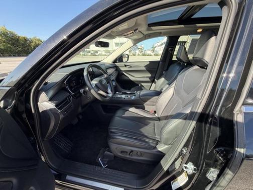 2024 INFINITI QX60 Luxe