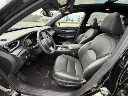 2022 INFINITI QX50 LUXE